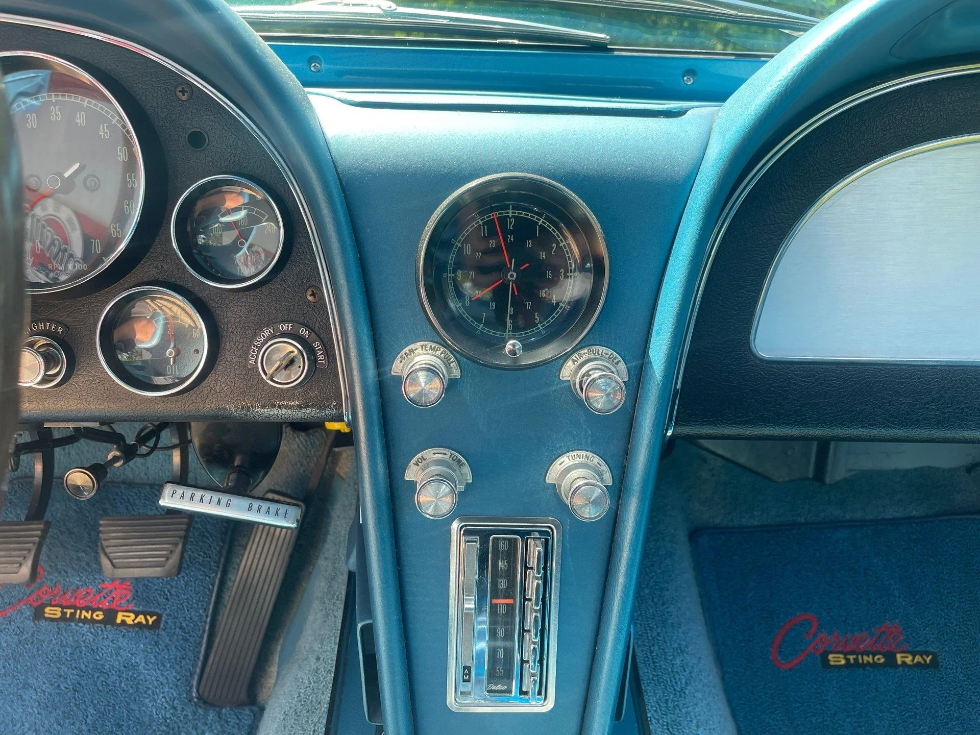 1965 Chevrolet Corvette - Image 120