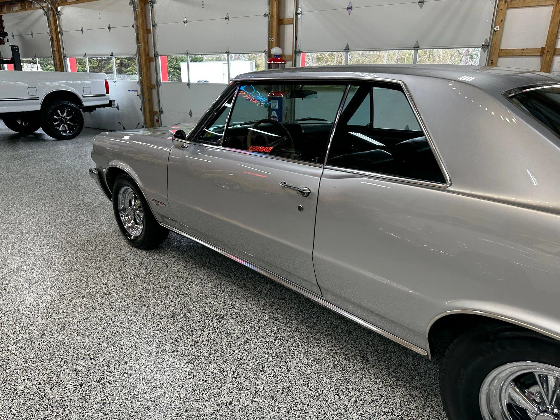 1964 Pontiac GTO - Image 14