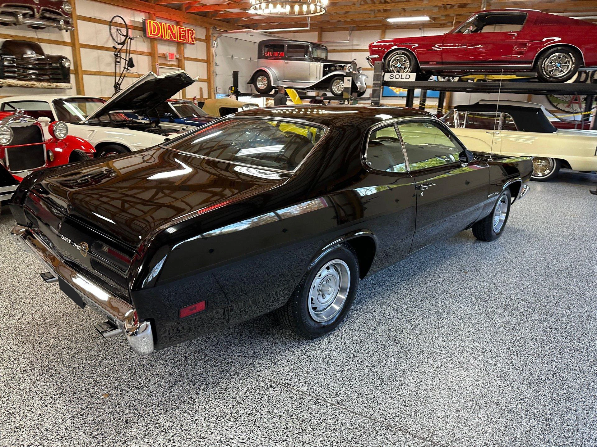 1970 Plymouth Duster - Image 2