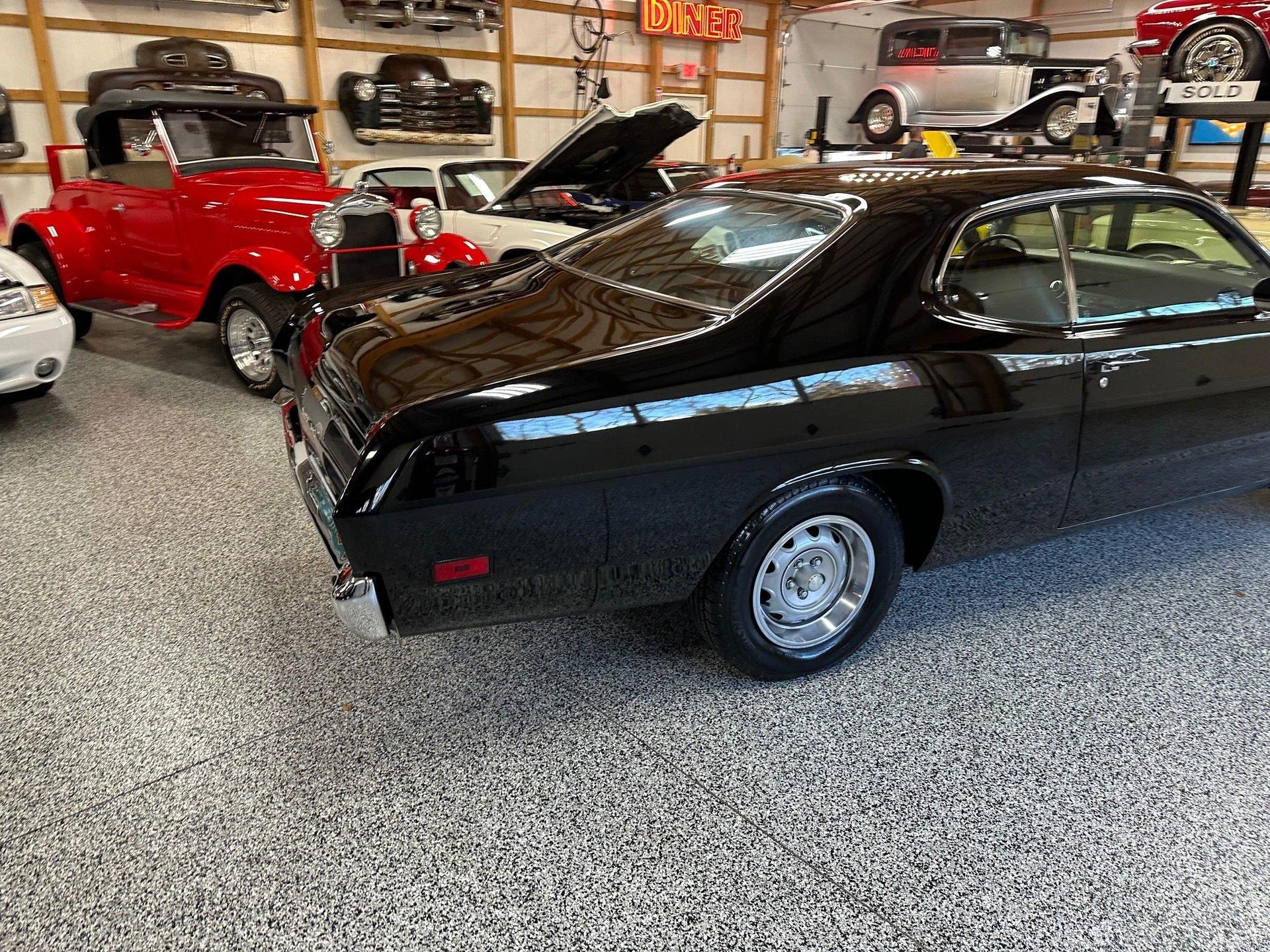 1970 Plymouth Duster - Image 6